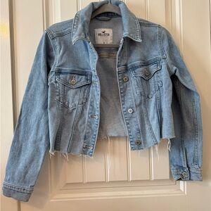 Cropped Hollister Blue Denim Jacket